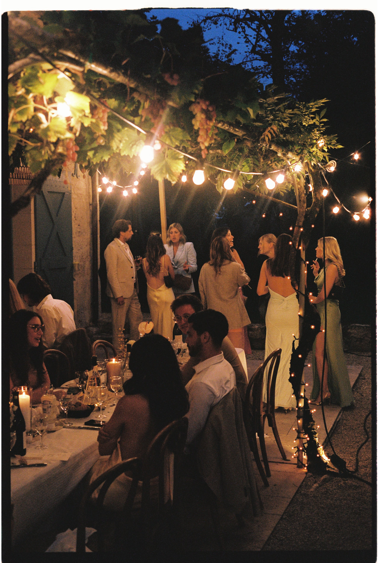 Summer wedding day timeline in southern France transitioning from dinner to evening