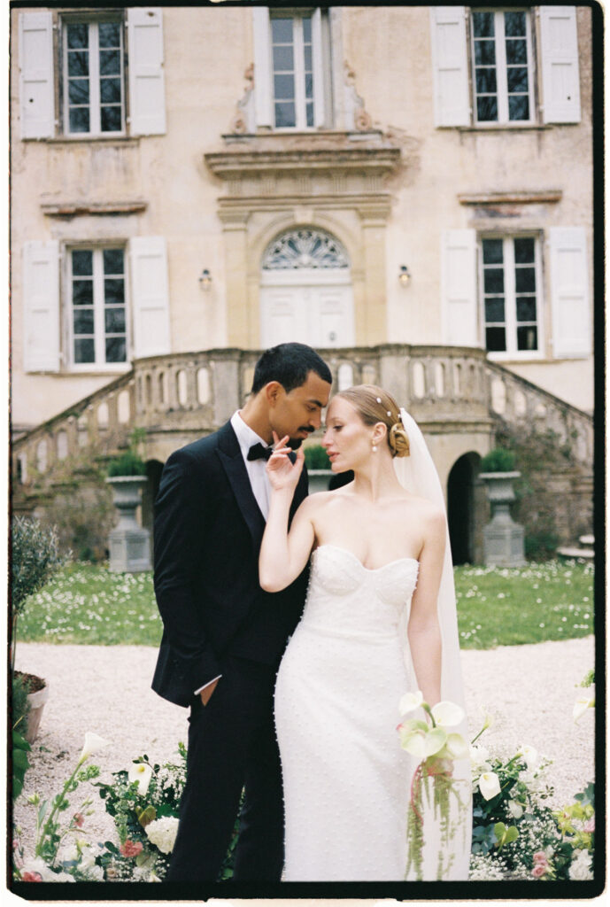 Film wedding photography near Toulouse at Pont Bourguet