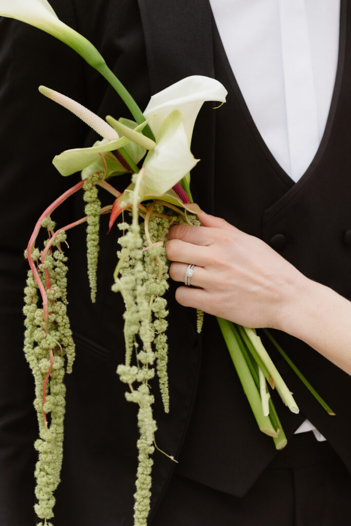 Bridal bouquet photographed at Pont Bourguet near Toulouse
