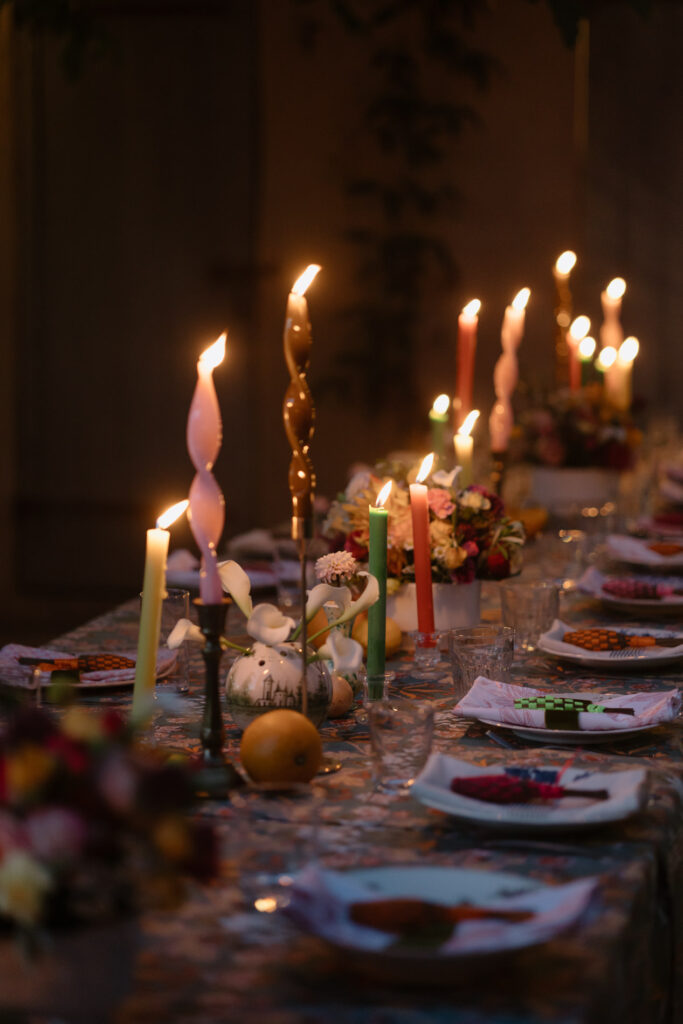 pizza dinner at intimate wedding in Provence with candle lights