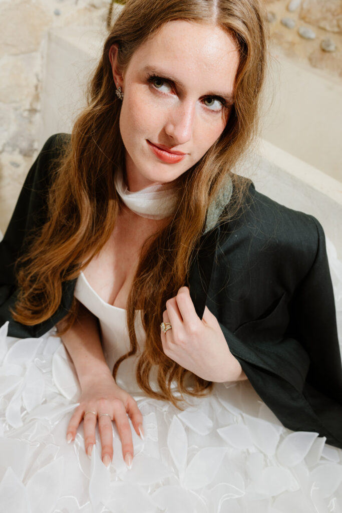 bride portrait during an intimate wedding Avignon