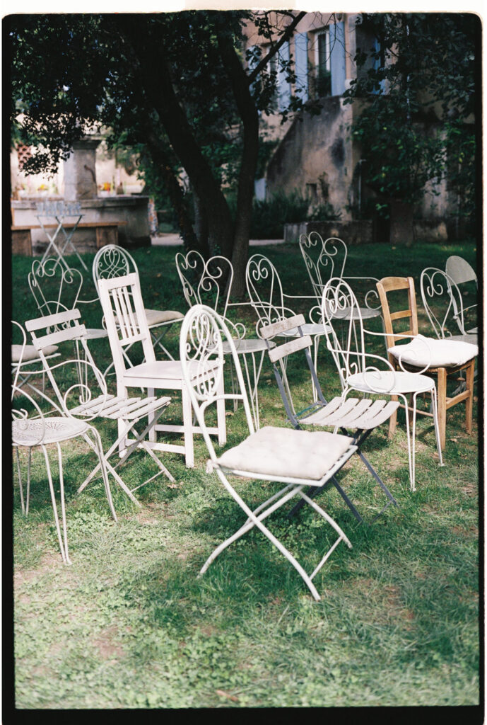 intimate ceremony atmosphere in the south of France on 35mm